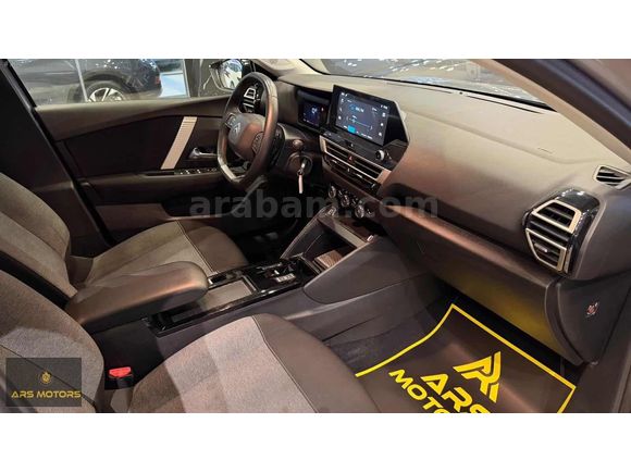 *ARS* 2024 MODEL CITROEN C4 X 1.2 FEEL BOLD 26.000KM