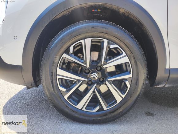 NESKAR NİLÜFER 2023 CİTROEN C4 X SHINE 1.2 PURETECH 130 EAT8