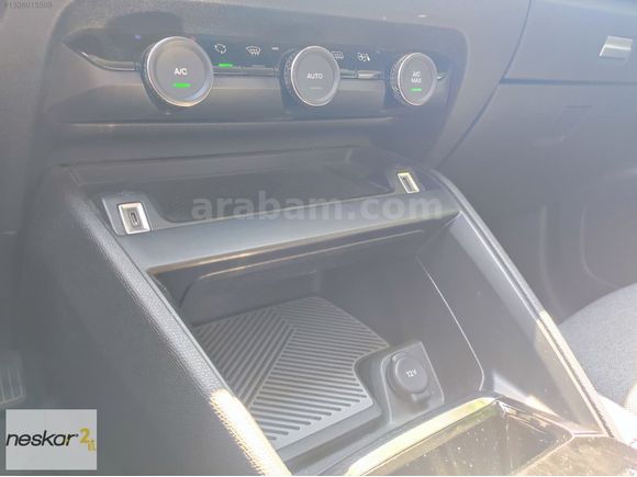 NESKAR NİLÜFER 2023 CİTROEN C4 X SHINE 1.2 PURETECH 130 EAT8