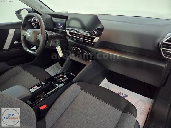 "CARPARTNER" 2025 MODEL C4X 1.2 PURETECH YOU 130 HP