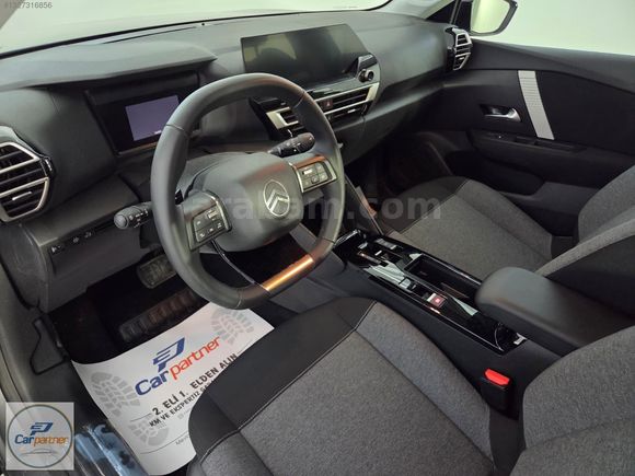 "CARPARTNER" 2025 MODEL C4X 1.2 PURETECH YOU 130 HP