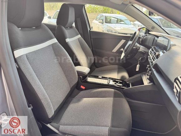OSCAR OTOMOTİV 2024 MODEL C4 X 1.2 Puretech Feel Bold HATASIZ