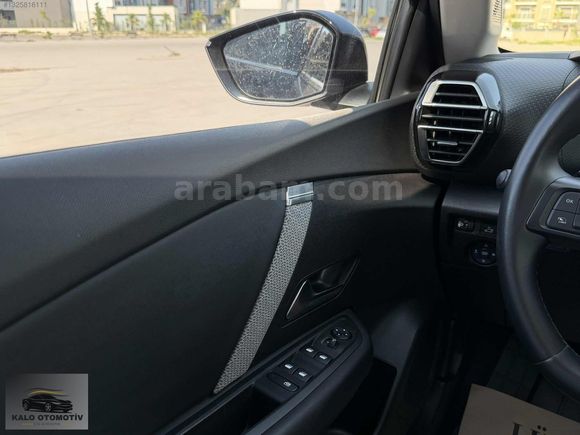 Citroen C4X 12 PureTech Shine