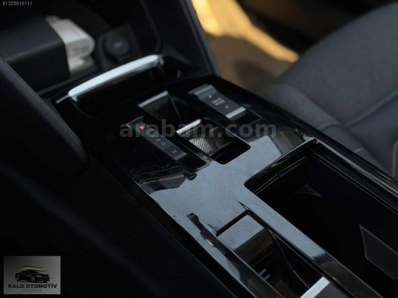 Citroen C4X 12 PureTech Shine