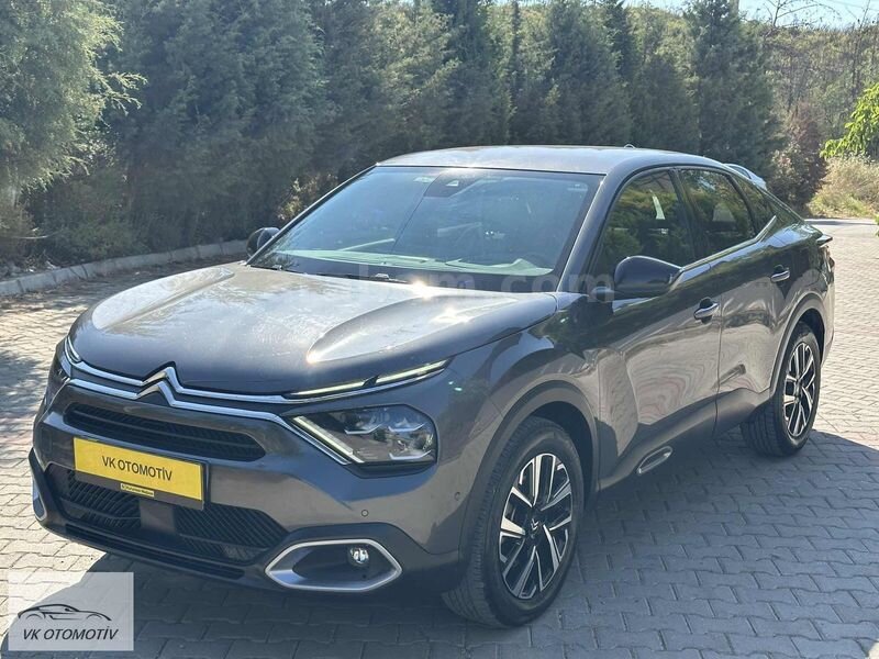 Galeriden Citroen C4 X 1.2 PureTech Shine 2024 Model İzmir 56.500 km Gri