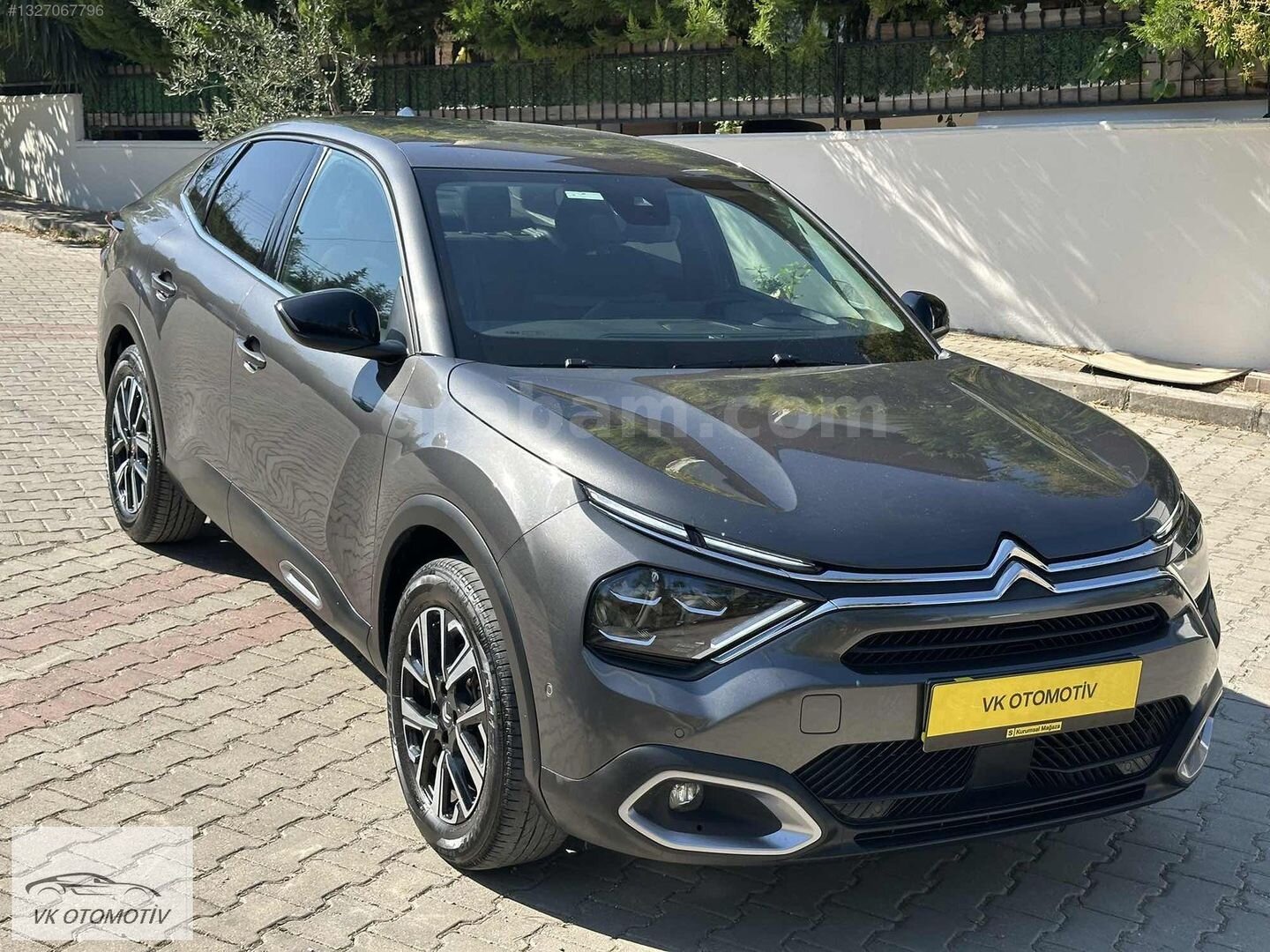Galeriden Citroen C4 X 1.2 PureTech Shine 2024 Model İzmir 56.500 km Gri 3