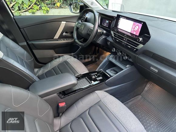 AYTCARS - 2023 CİTRÖEN C4X EAT8 SHİNE BOLD CAMTAVAN 36.000KM..!!