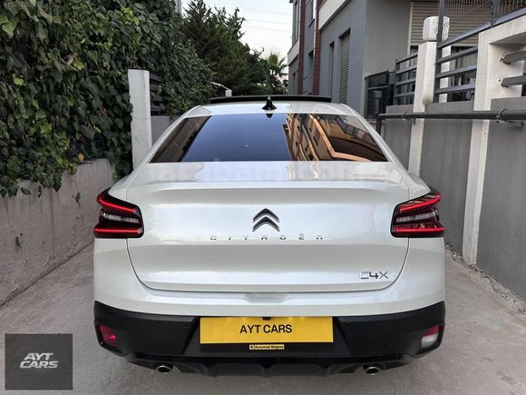 AYTCARS - 2023 CİTRÖEN C4X EAT8 SHİNE BOLD CAMTAVAN 36.000KM..!!