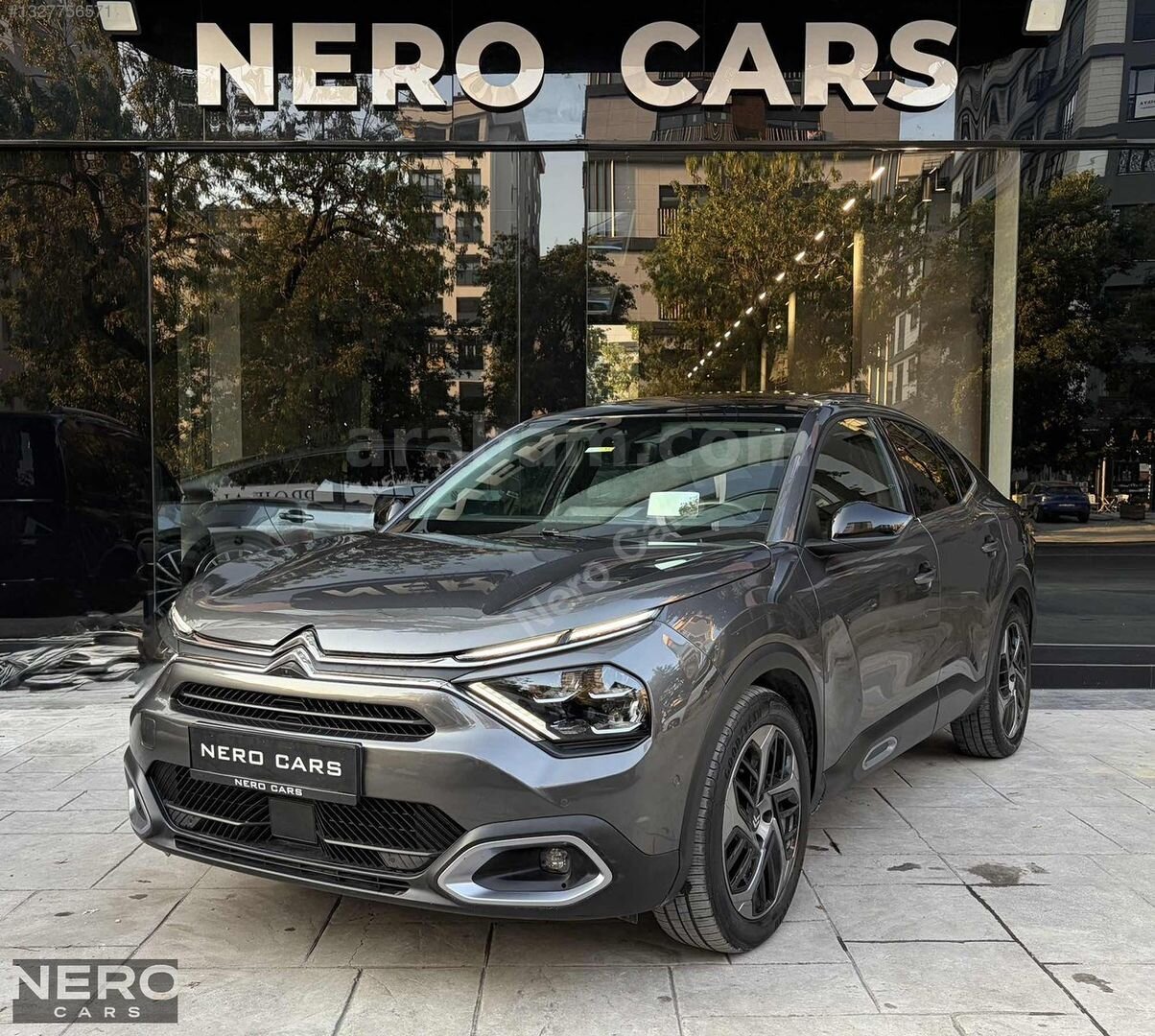 Galeriden Citroen C4 X 1.2 PureTech Shine Bold 2023 Model İstanbul 34.000 km Gri 1