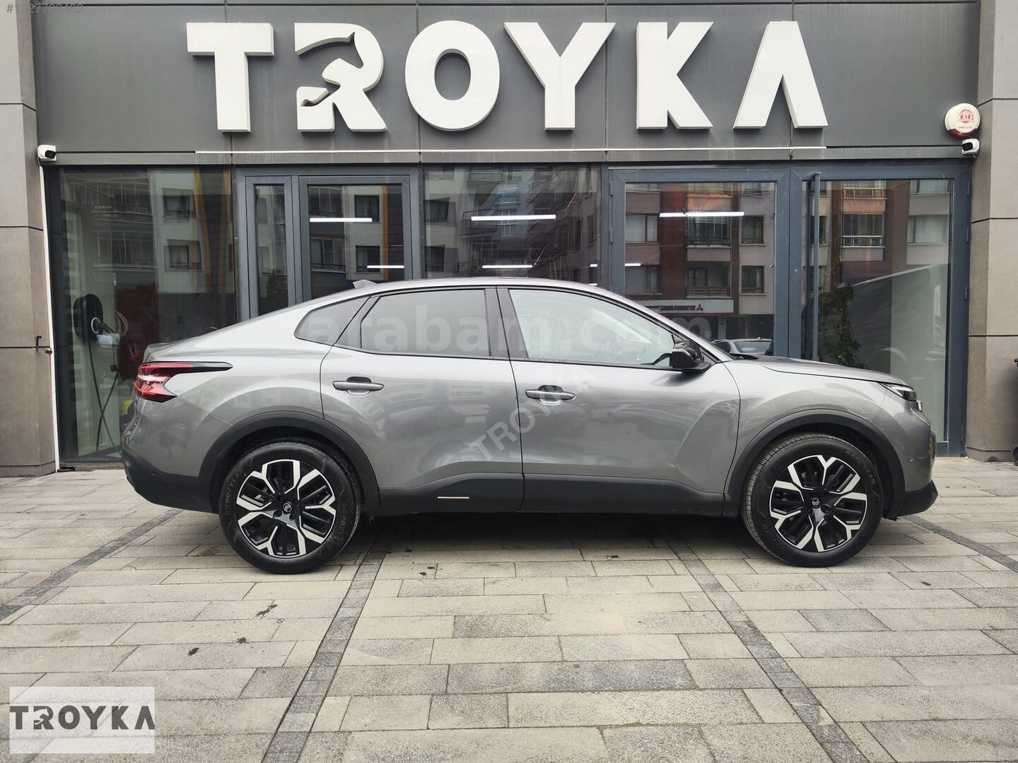 Galeriden Citroen C4 X 1.2 PureTech Max 2025 Model Ankara 27.000 km Gri 4