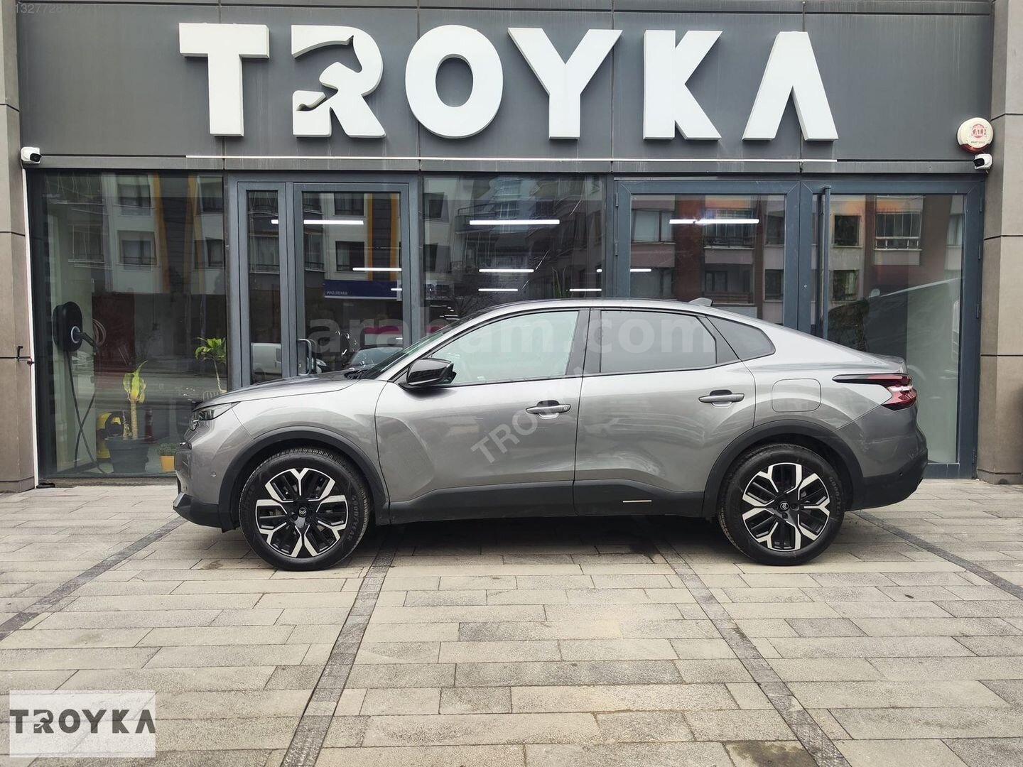 Galeriden Citroen C4 X 1.2 PureTech Max 2025 Model Ankara 27.000 km Gri 5