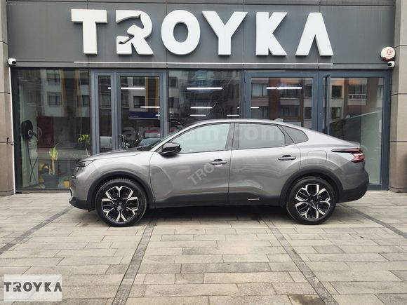 TROYKA'DAN 2025 CİTROEN C4X 1.2 PURETECH MAX K.KARTINA 12 TAKSİT