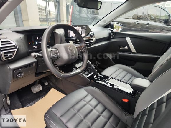 TROYKA'DAN 2025 CİTROEN C4X 1.2 PURETECH MAX K.KARTINA 12 TAKSİT