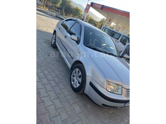Sahibinden Volkswagen Bora 1.6 Trendline 2000 Model 