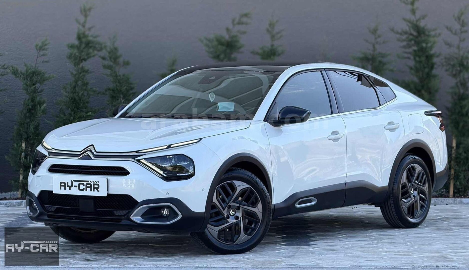 Galeriden Citroen C4 X 1.5 BlueHDi Shine Bold 2023 Model Çanakkale 76.000 km Beyaz 3