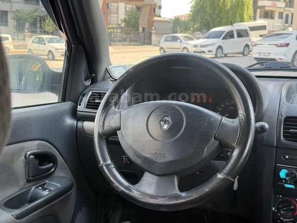 BAHAR AUTO'DAN 2006 MODEL EMSALSİZ TEMİZLİKTE CLİO HB