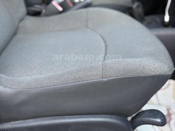 BAHAR AUTO'DAN 2006 MODEL EMSALSİZ TEMİZLİKTE CLİO HB