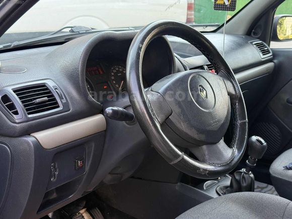 BAHAR AUTO'DAN 2006 MODEL EMSALSİZ TEMİZLİKTE CLİO HB