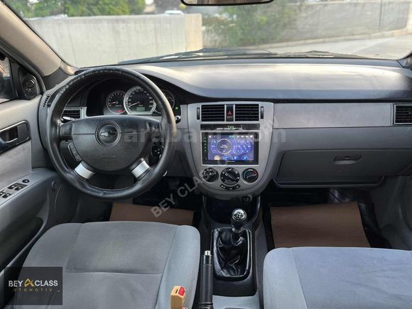 BEY CLASS'DAN CHEVROLET LACETTİ 1.6 SX 208 BİN'DE DEGİŞENSİZ