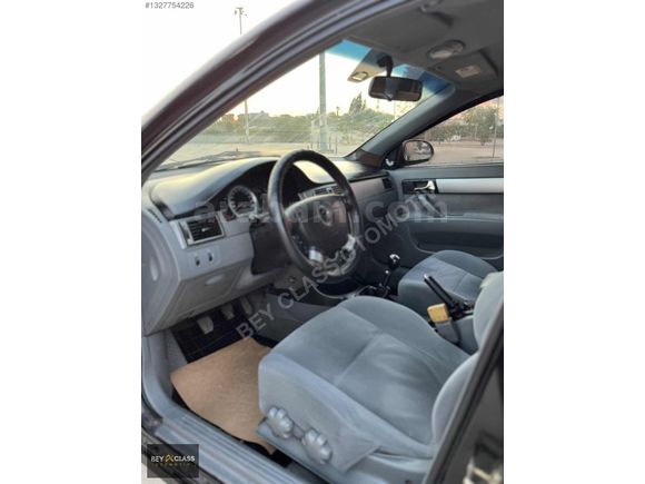 BEY CLASS'DAN CHEVROLET LACETTİ 1.6 SX 208 BİN'DE DEGİŞENSİZ