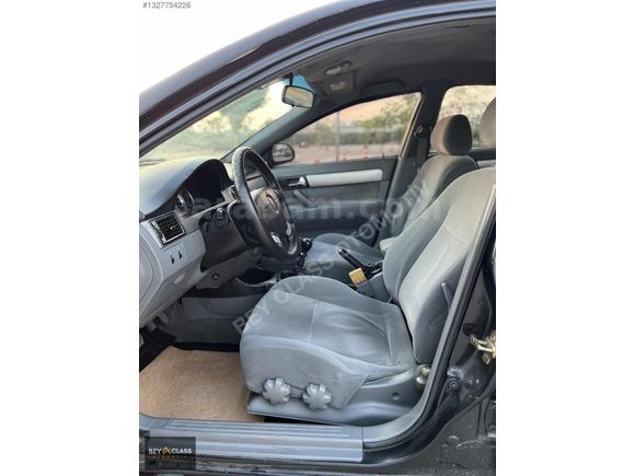 BEY CLASS'DAN CHEVROLET LACETTİ 1.6 SX 208 BİN'DE DEGİŞENSİZ