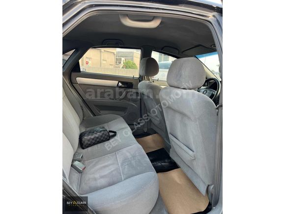 BEY CLASS'DAN CHEVROLET LACETTİ 1.6 SX 208 BİN'DE DEGİŞENSİZ