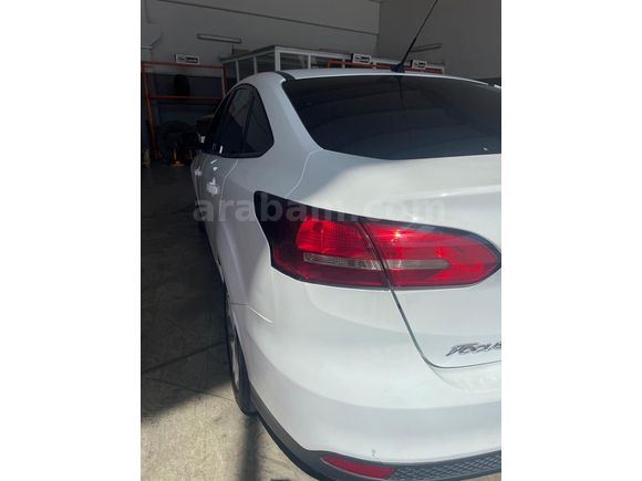 Sahibinden Acill  Ford Focus 2015 Model 176000 

 