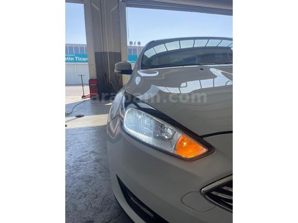 Sahibinden Acill  Ford Focus 2015 Model 176000 

 