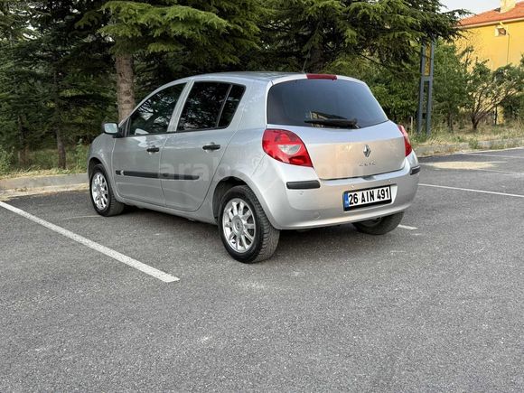 CLIO/94BİN KM/OTOMATİK VİTES/DEĞİŞENSİZ/HASAR KAYITSIZ