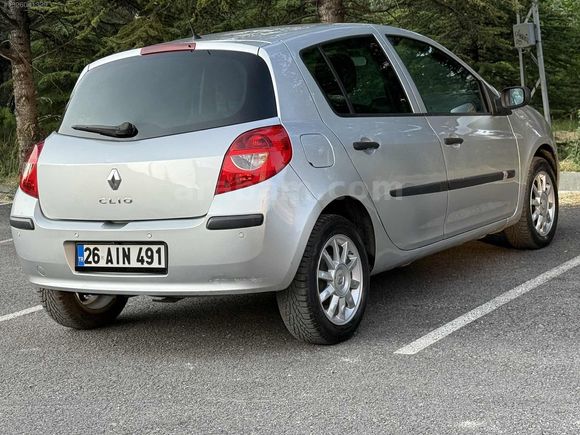 CLIO/94BİN KM/OTOMATİK VİTES/DEĞİŞENSİZ/HASAR KAYITSIZ