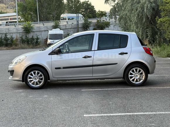 CLIO/94BİN KM/OTOMATİK VİTES/DEĞİŞENSİZ/HASAR KAYITSIZ