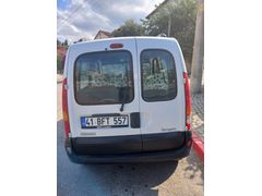 Sahibinden Renault Kangoo Express 1.5 dCi Confort 2006 Model 05369731697 bu numarayı arayabilirsiniz