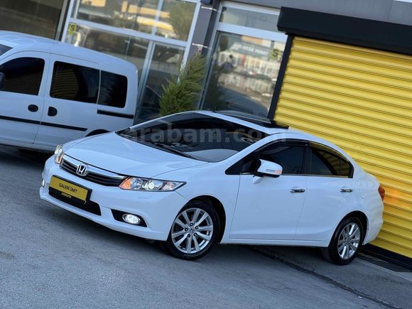 Galeriden Honda Civic 1.6i VTEC Eco Elegance 2014 Model Burdur