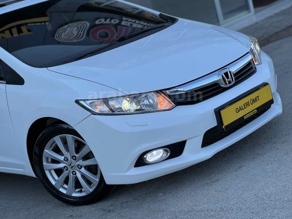 Galeriden Honda Civic 1.6i VTEC Eco Elegance 2014 Model Burdur