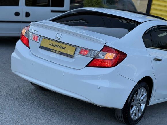 Galeriden Honda Civic 1.6i VTEC Eco Elegance 2014 Model Burdur