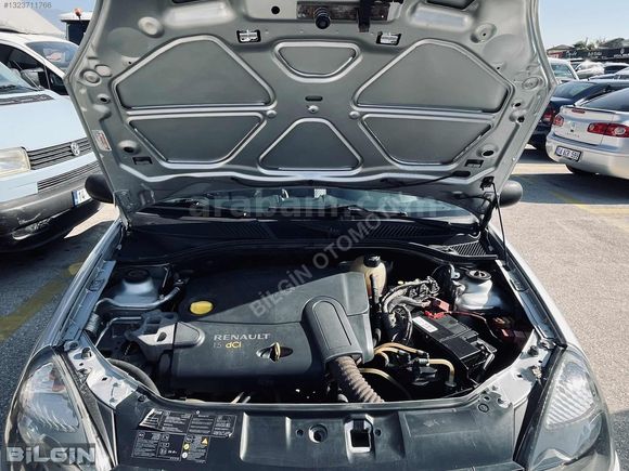 KLİMALI 1.5 DCİ SYMBOL DEĞİŞENSİZ TEK PARÇA BOYALI BAKIMLI TEMİZ