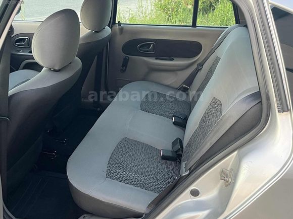 DÜŞÜK KM ÇİFT HAVA YASTIĞI ABS YAKIT CİMRİSİ AİLE ARACI
