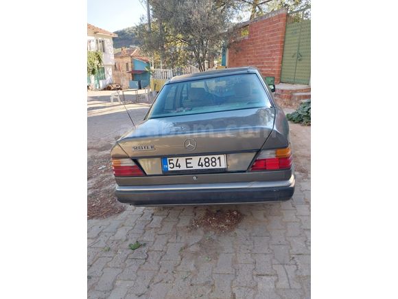 Sahibinden Mercedes - Benz 230 E 1986 Model