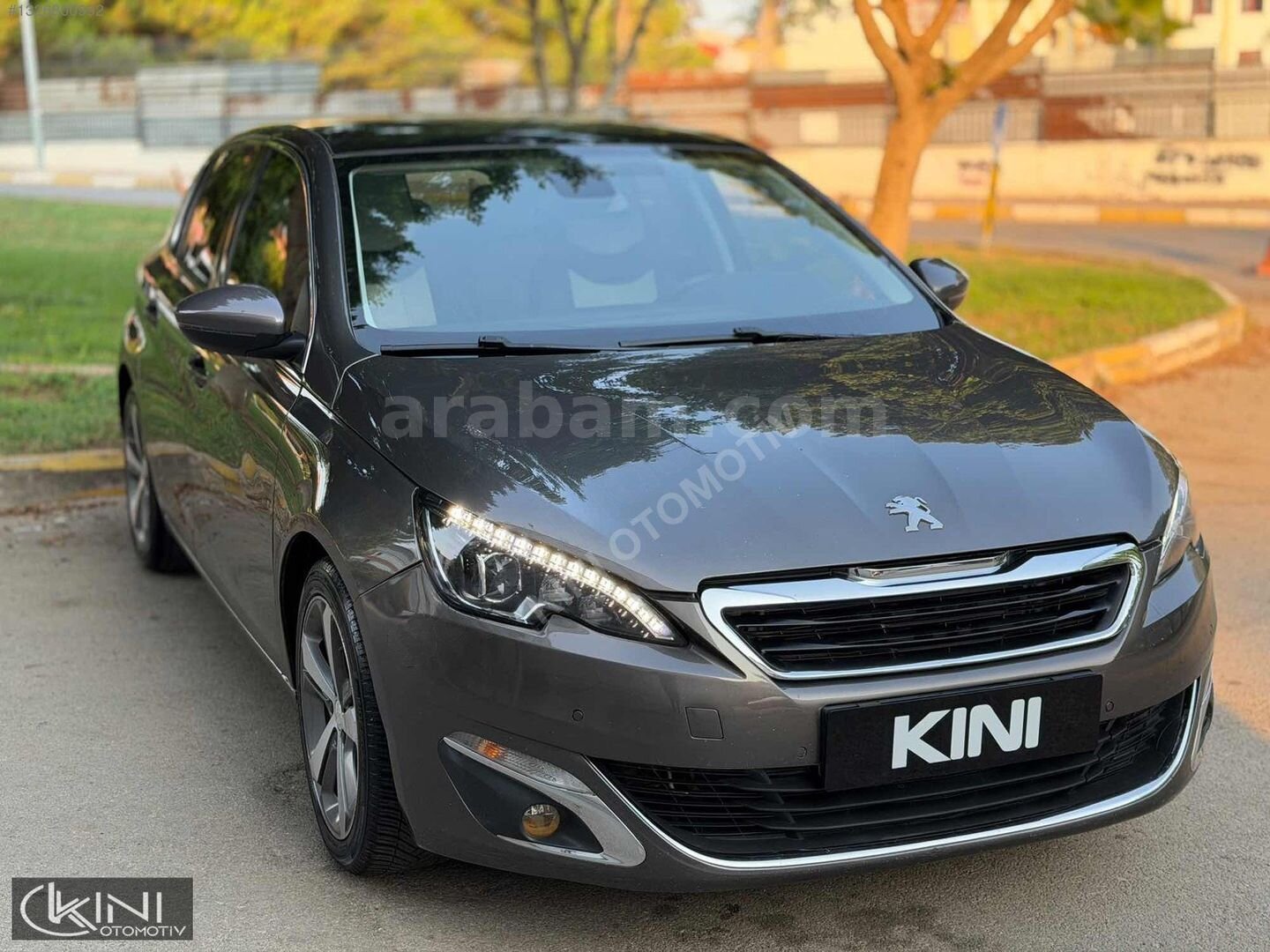 Galeriden Peugeot 308 1.2 PureTech Allure 2014 Model Antalya 198.000 km Gri 6