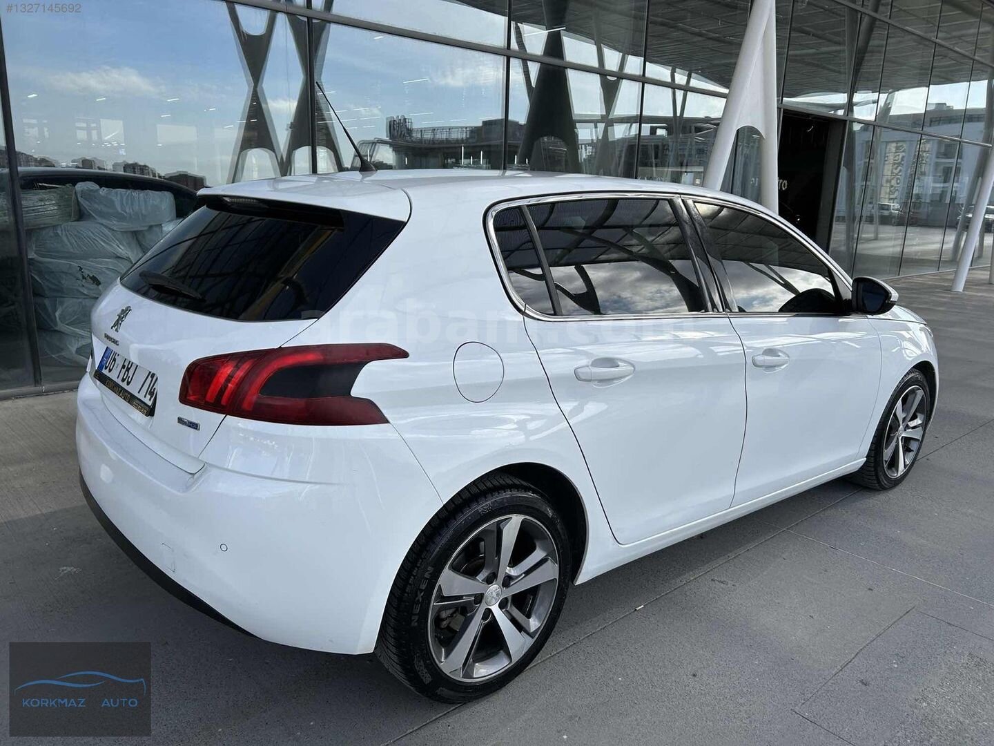 Galeriden Peugeot 308 1.6 BlueHdi Allure 2016 Model İstanbul 157.000 km Beyaz 5