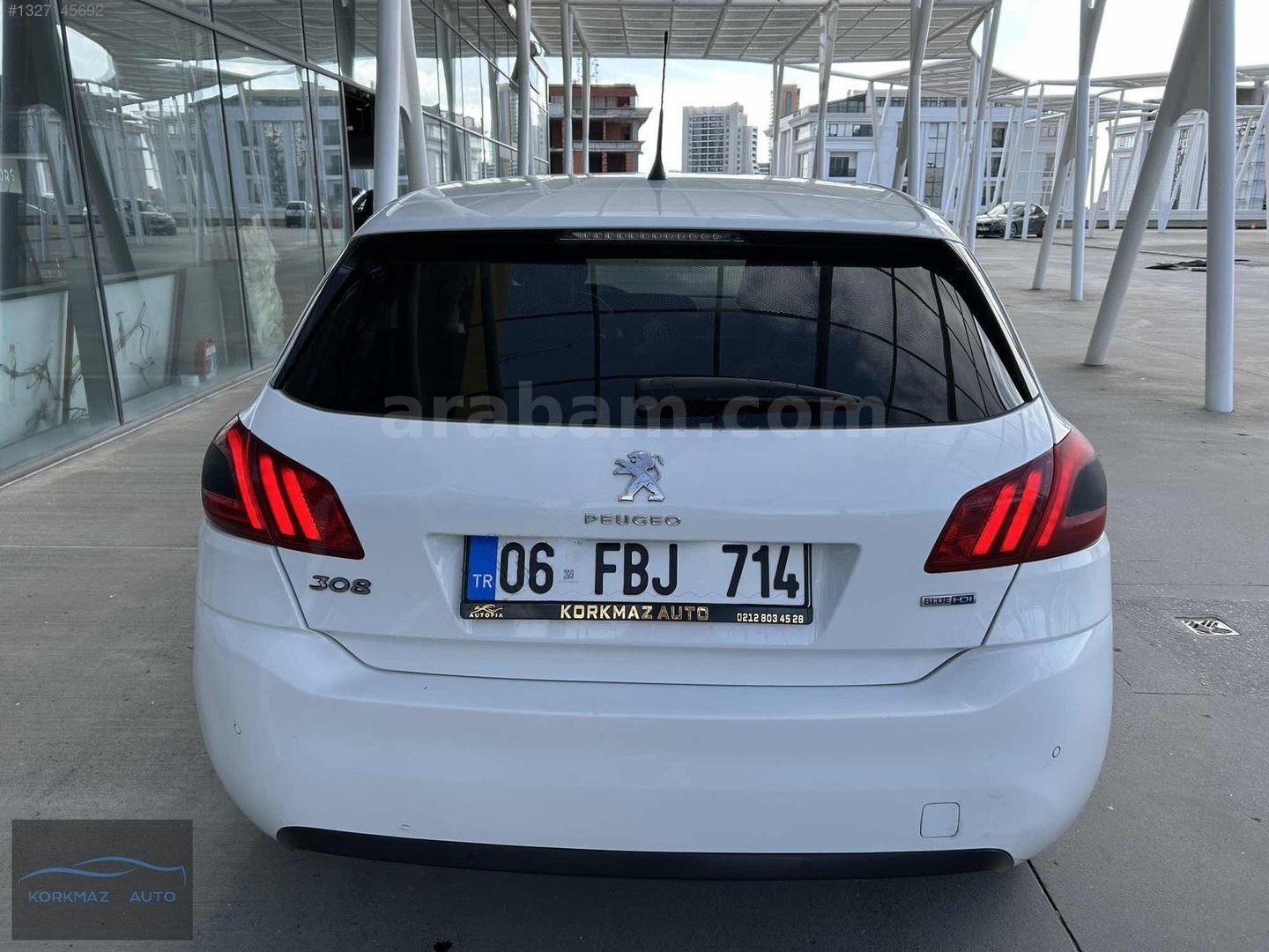 Galeriden Peugeot 308 1.6 BlueHdi Allure 2016 Model İstanbul 157.000 km Beyaz 4