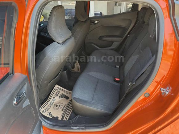 2020 MODEL DÜŞÜK KM TEK PARÇA BOYALI 1.3 OTOMATİK.