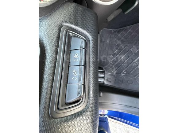 RENAULT CLİO 1.3 TCE TOUCH HATASIZ BOYASIZ DÜŞÜK KM