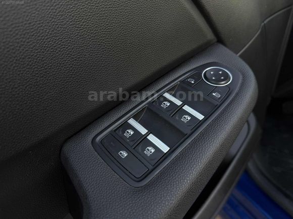 RENAULT CLİO 1.3 TCE TOUCH HATASIZ BOYASIZ DÜŞÜK KM