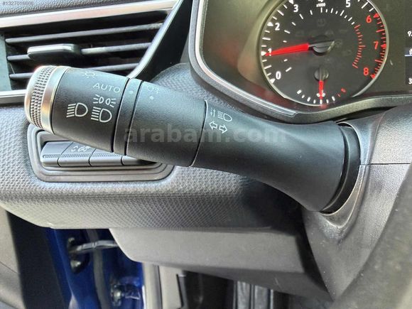 RENAULT CLİO 1.3 TCE TOUCH HATASIZ BOYASIZ DÜŞÜK KM