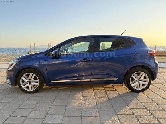 RENAULT CLİO 1.3 TCE TOUCH HATASIZ BOYASIZ DÜŞÜK KM