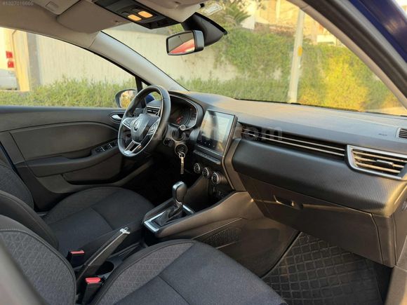 RENAULT CLİO 1.3 TCE TOUCH HATASIZ BOYASIZ DÜŞÜK KM