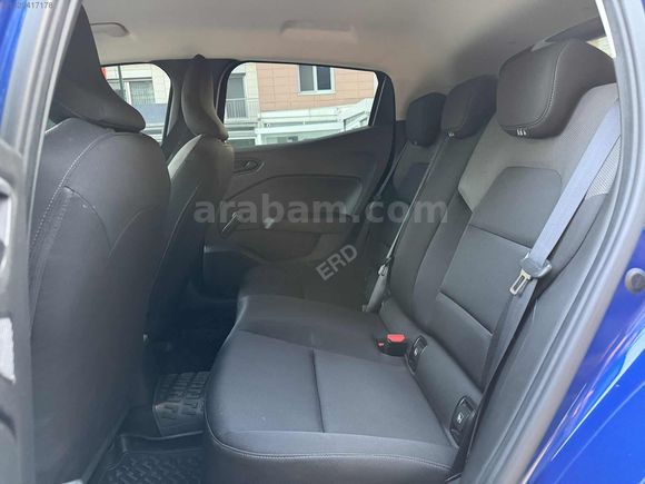 2022 Clio 1.0 TCe Joy X-Tronic 90 Bin Km Tesla Ekran
