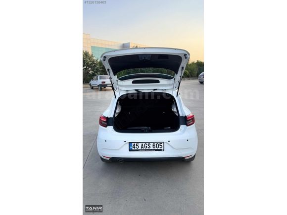 2021 CLİO 1.0TCE İLK SAHİBİNDEN FABRİKASYON LPG 100.000 km