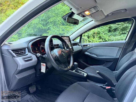 Renault Clio 1.0TCe Otomatik Vites